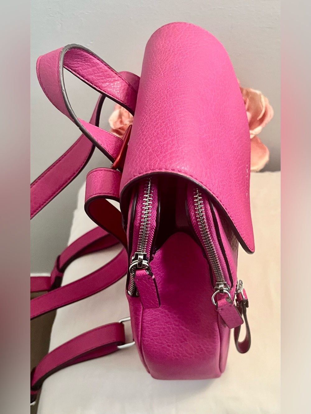 Calvin Klein Magenta (Elaine) Bubble Lamb Novelty Key Item Flap Backpack. - Picture 3 of 6
